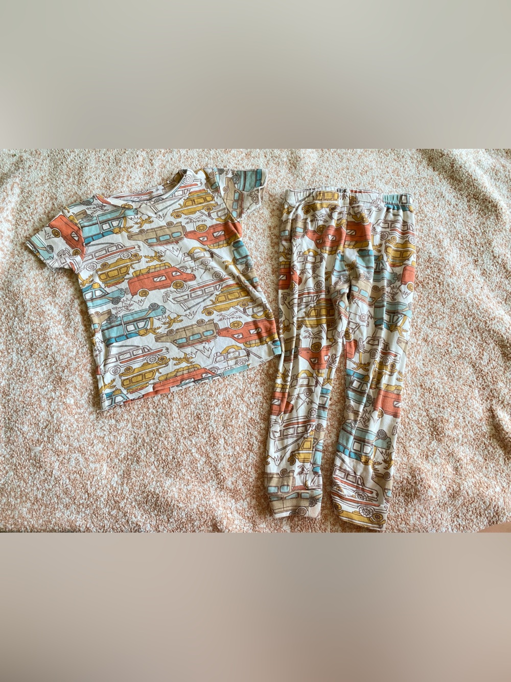 Carter’s boys kids Pajama Set with Vehicle Print